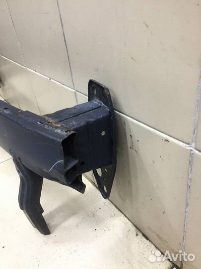 Усилитель переднего бампера Hyundai Solaris