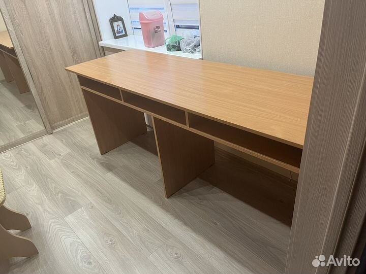 Письменный двойной стол