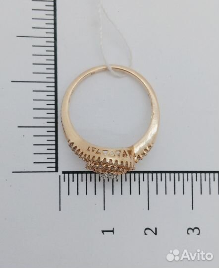 Золотое кольцо с камнем 17,5р