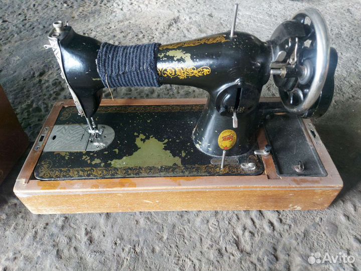 Швейная машина подольск ножная