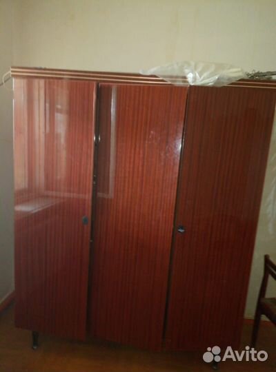 Продаю шкаф для одежды