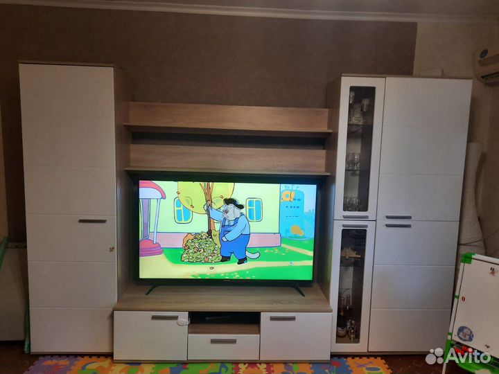 Стенка горка в гостиную бу