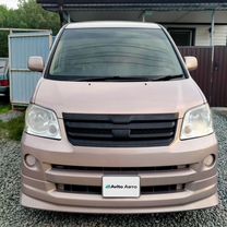 Toyota Noah 2.0 AT, 2002, 417 000 км, с пробегом, цена 900 000 руб.