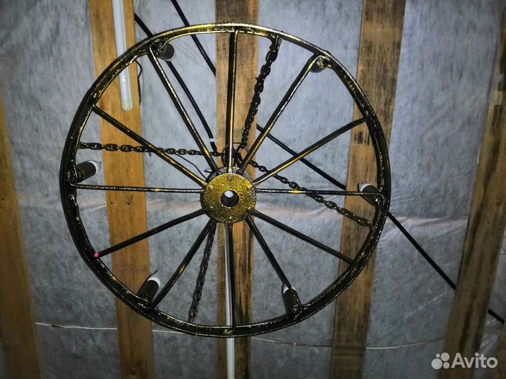 Люстра колесо