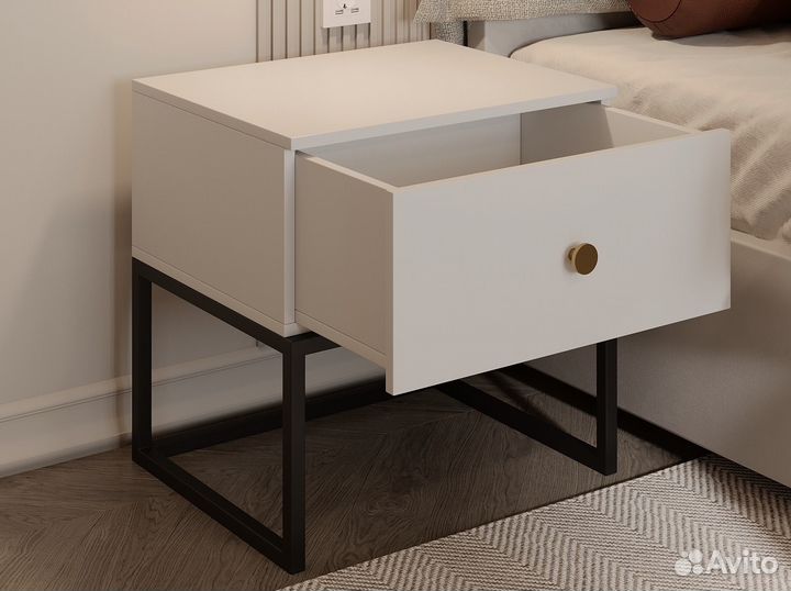 Тумба прикроватная