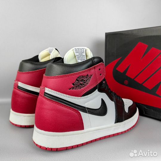 Кроссовки мужские Nike Air Jordan 1 Retro