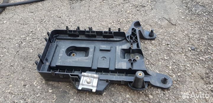 Audi A3 8p Площадка под акб