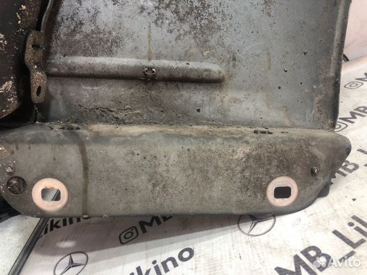 Крыло переднее левое Mercedes Cl W216