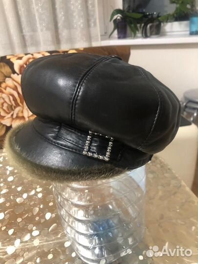 Берет женский кожаный