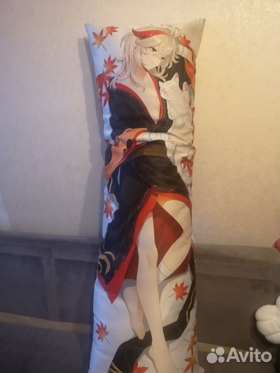 Подушка Дакимакура Кадзуха Genshin Impact