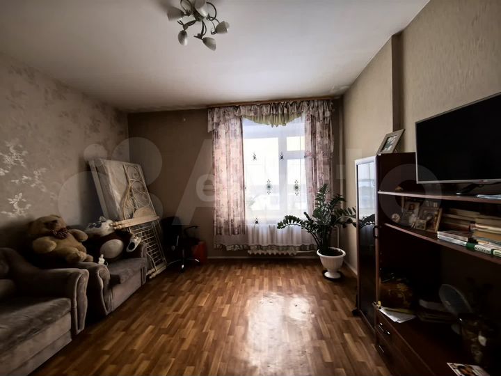 3-к. квартира, 70 м², 5/5 эт.