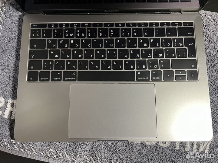 Macbook pro 13 2016 i5 256gb 8gb