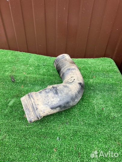 Патрубок воздушного фильтра Audi 100