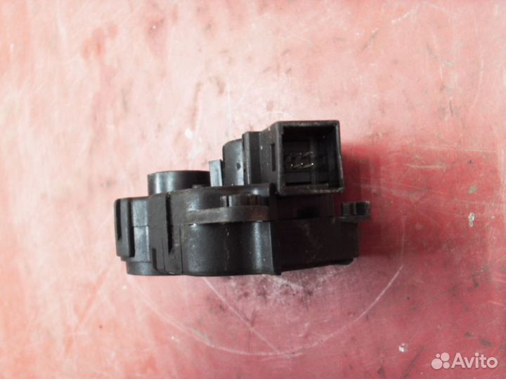 Моторчик заслонки отопителя Т1009914P LADA Vesta