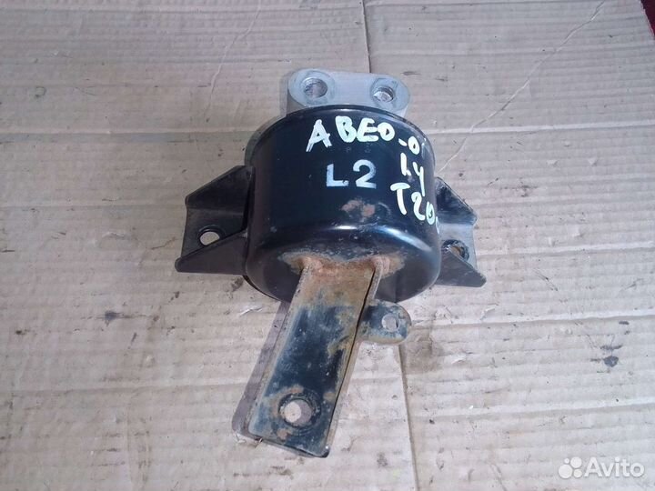 Подушка двигателя левая Chevrolet Aveo T200
