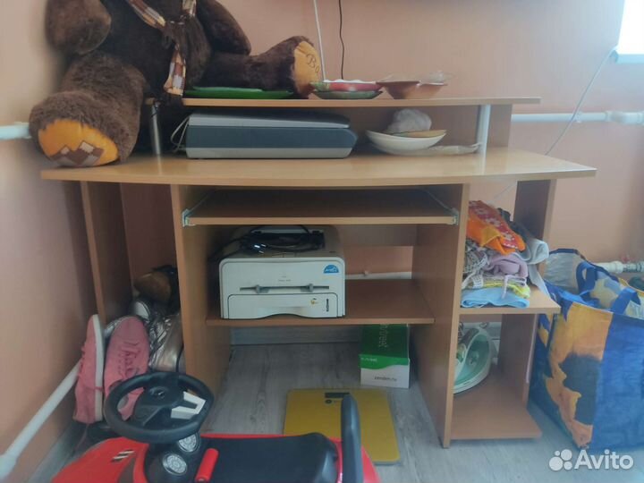 Компьютерный стол