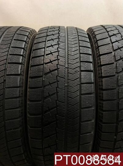 Bridgestone Blizzak VRX 215/55 R17 110