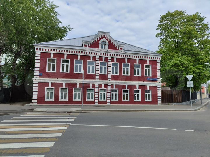 Здание, 950 м²