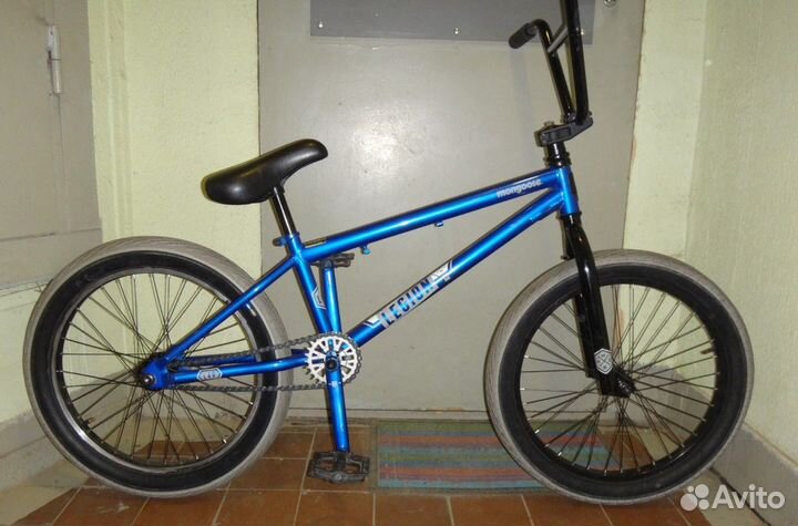 Фирменный велосипед BMX и покрышки