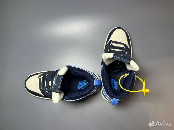 Кроссовки детские nike