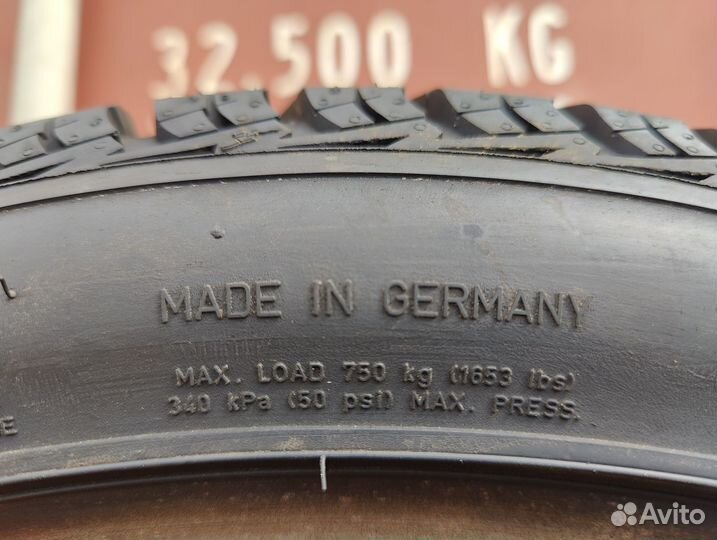 Goodyear UltraGrip Ice 2 235/45 R18 98T