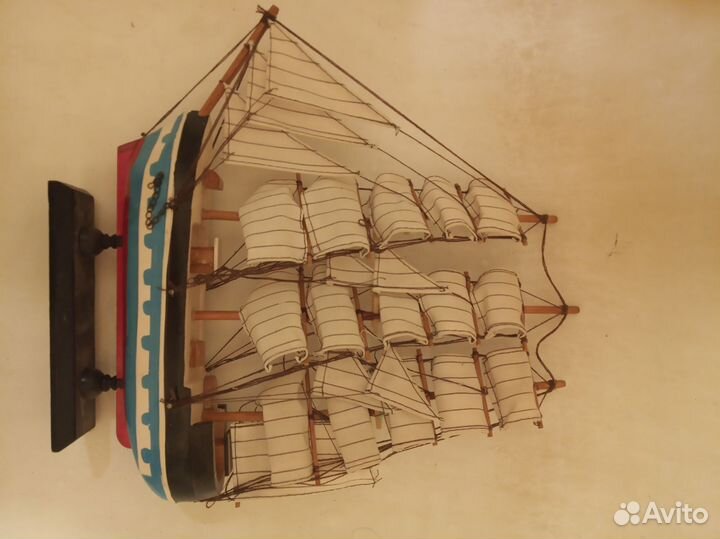 Макет корабля дерево