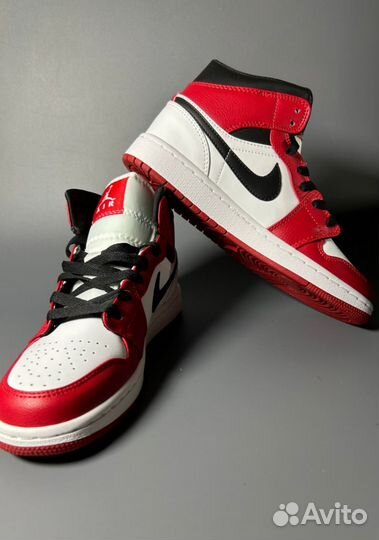 Кроссовки Air Jordan 1 Retro High OG Chicago Люкс