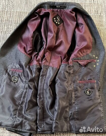 Школьный костюм для мальчика 128 серый