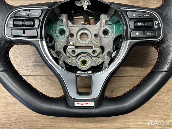 Руль Kia Optima GT