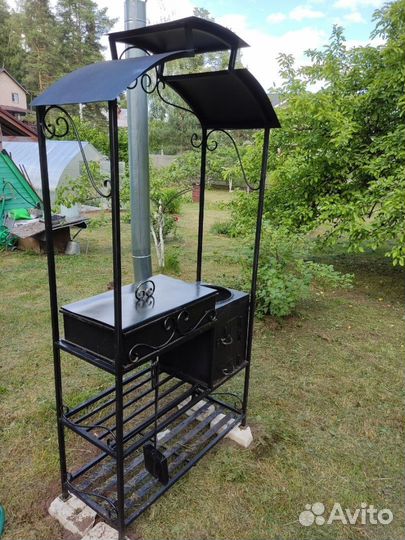 Мангал с крышей