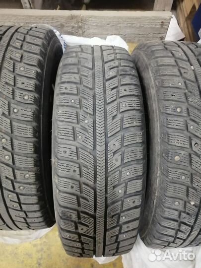 Kumho I'Zen KW22 185/65 R15