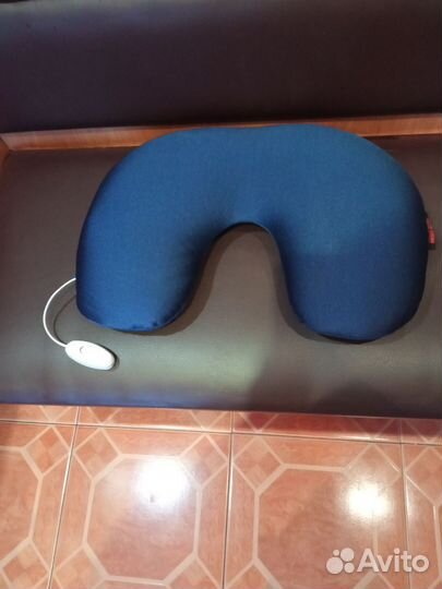 Массажная подушка для шеи