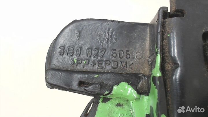 Замок багажника Volkswagen Passat 5, 1997