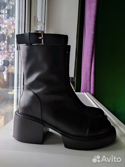 Полусапоги натуральная кожа чёрные 39