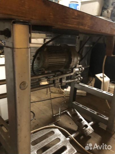 Оверлок промышленный бу