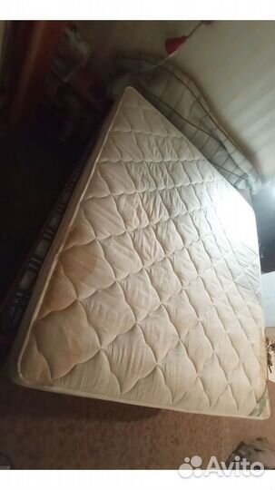 Матрас 180 на 200 б/у