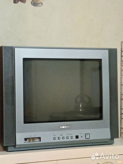 Телевизор samsung