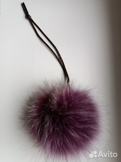 Меховой помпон, диаметр 9 см, фиолетовый