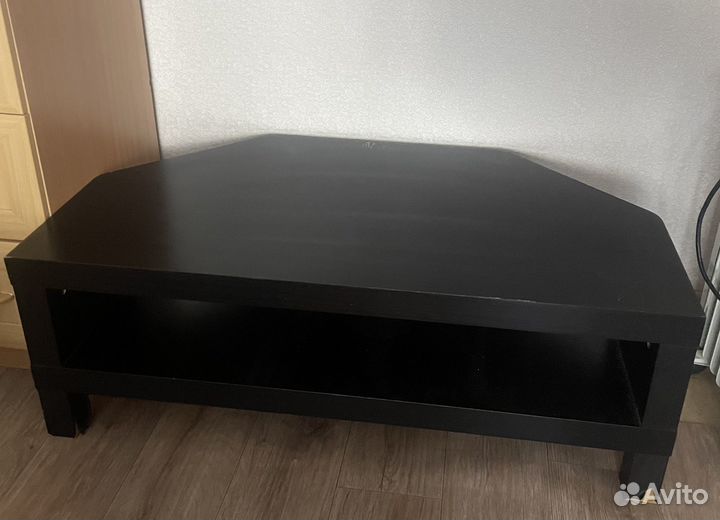 Тумба под телевизор