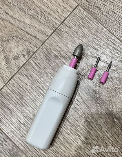 Портативная машинка для маникюра