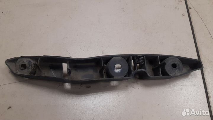 Кронштейн переднего бампера левый Ford Focus