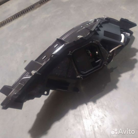 Фара левая lexus es