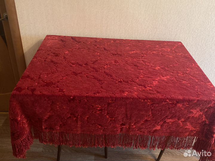 Скатерть бархатная с бахромой времен СССР