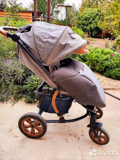 Коляска прогулочная Babyhit Tribute