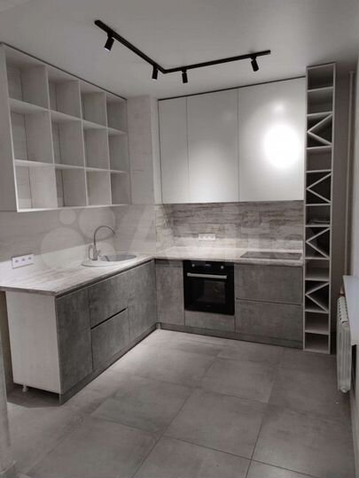 3-к. квартира, 80 м², 2/5 эт.