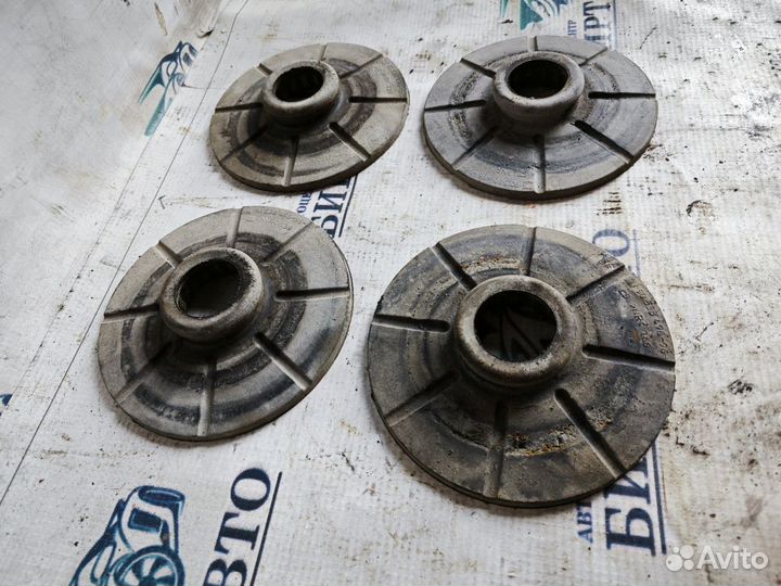 Опора задней пружины нижняя Chevrolet Cruze I (200