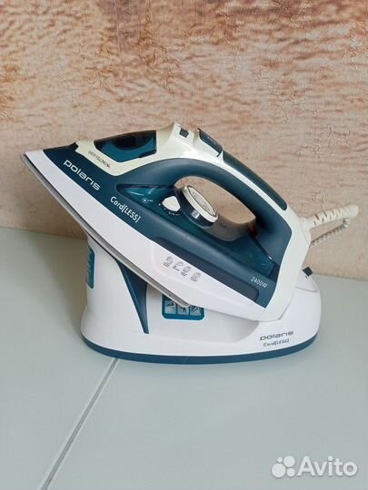 Утюг Polaris