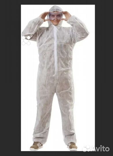 Защитный костюм