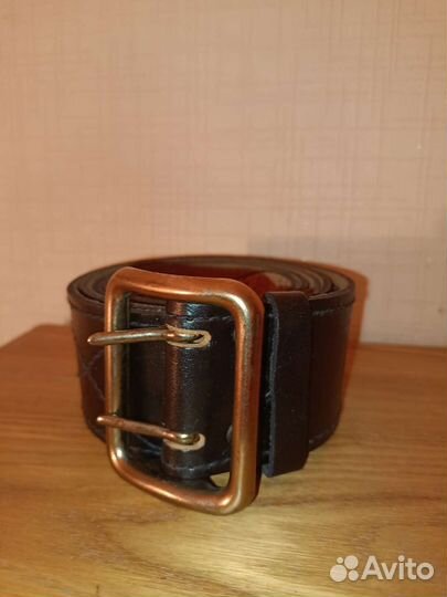 Мужской кожаный ремень