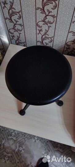 Стул для фортепиано
